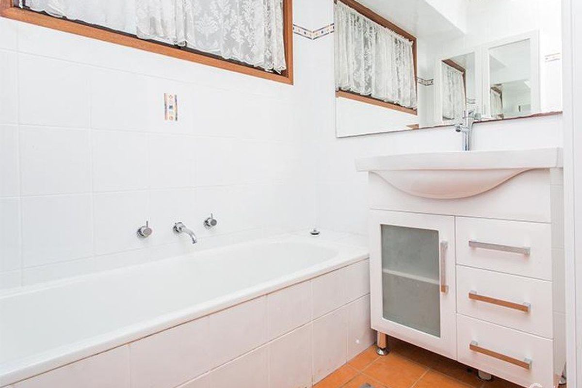 4 Kent Street, Niagara Park