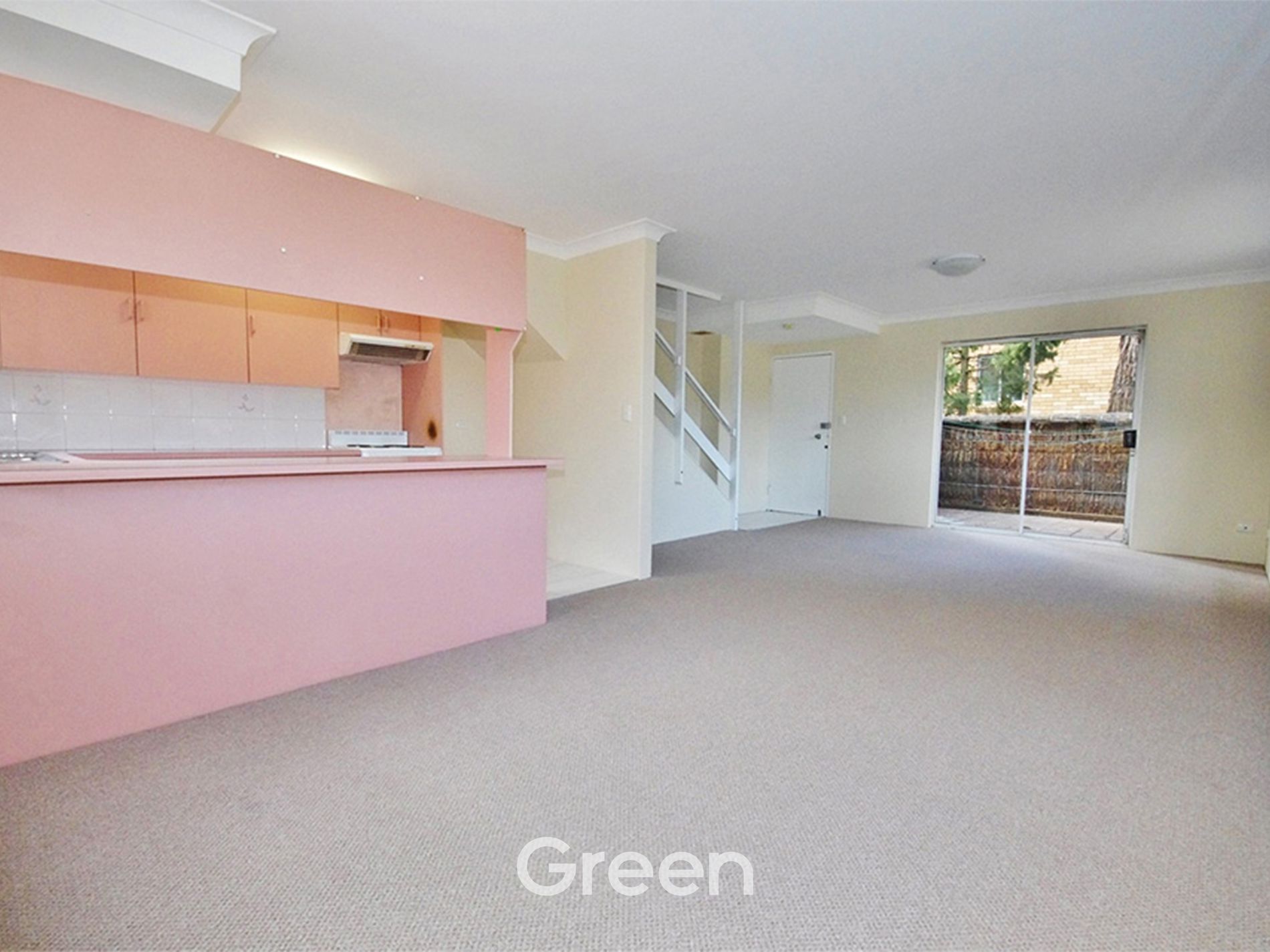 1 / 12 First Avenue, Eastwood