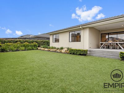 45 Centenary Boulevard, Officer South