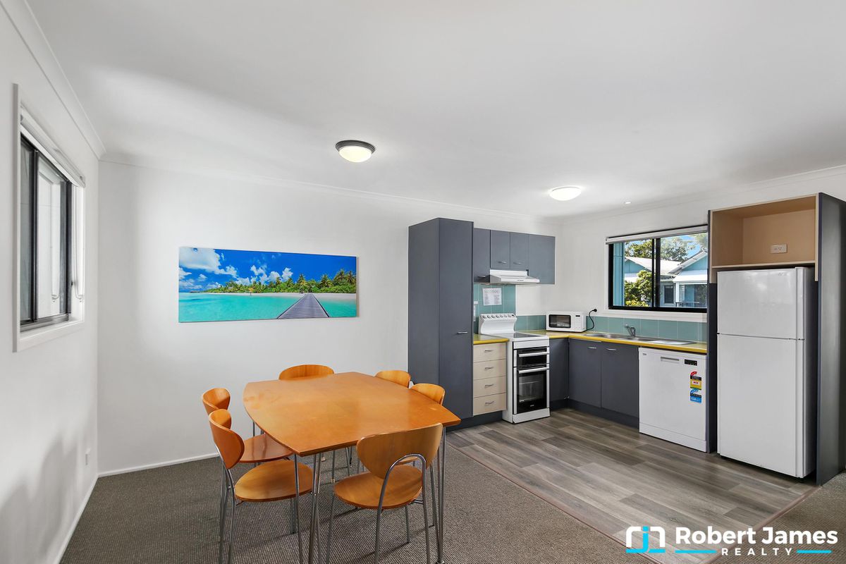 527 & 528 / 3 Hilton Tce, Tewantin