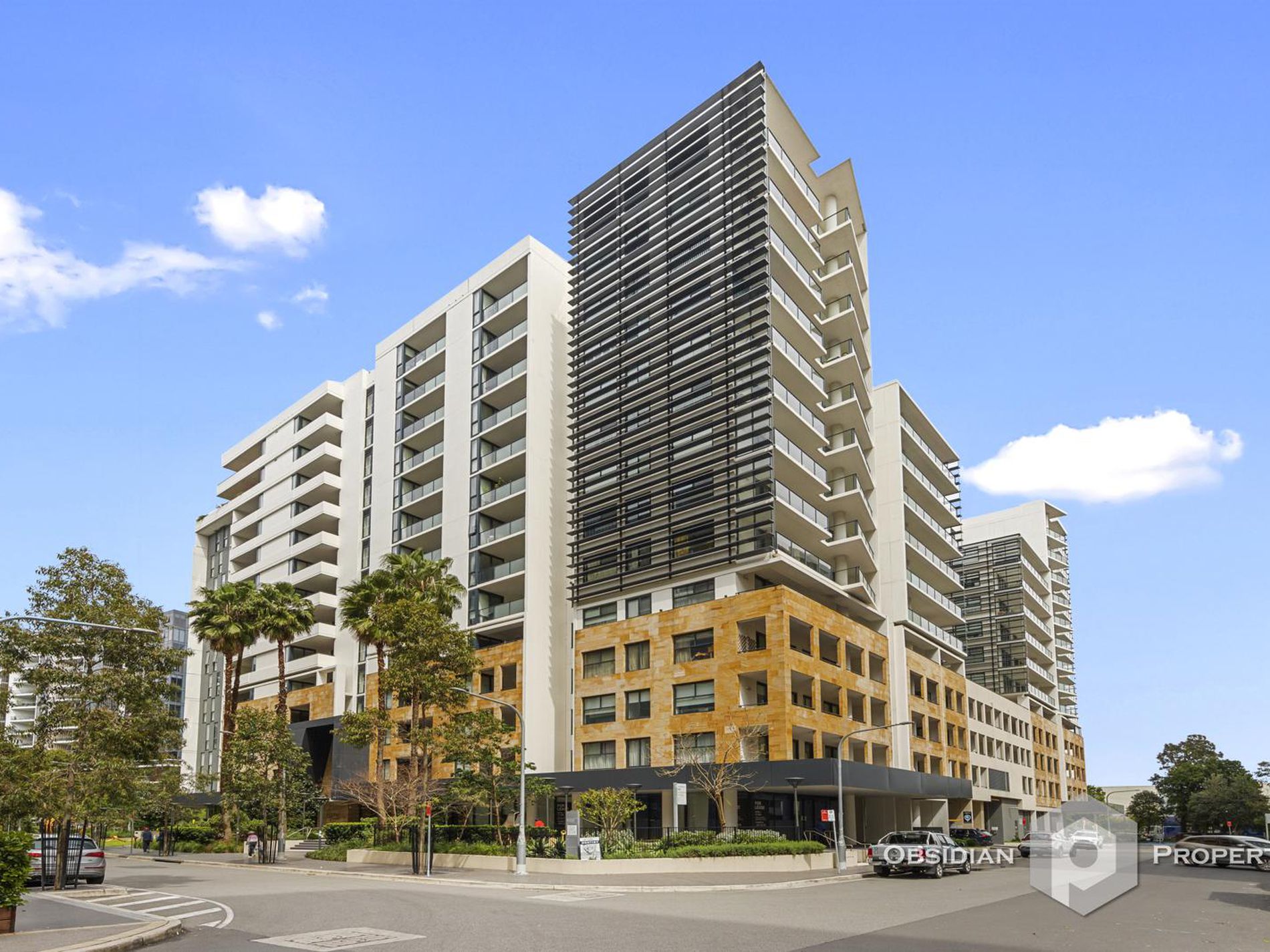 806B / 2 Muller Lane, Mascot