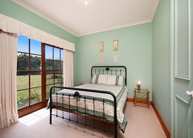 21 Berrinba Street, Portland
