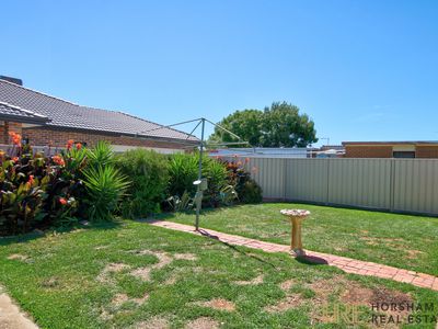 42 Gardenia Street, Horsham