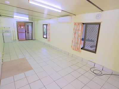408 / 760 Scenic Highway, Kinka Beach