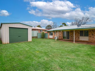 17 Silver Gum Court, Glenvale