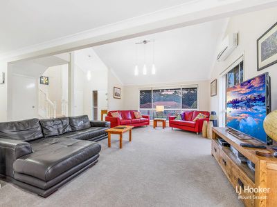 23 Blue Grass Crescent, Eight Mile Plains