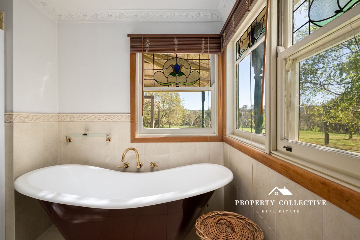 975 Beechworth-Wodonga Road, Wooragee
