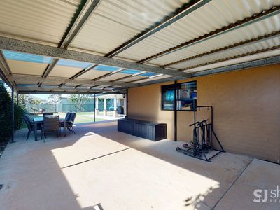 8 Manning Place, Dubbo