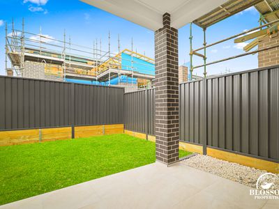 86 Feathertail Avenure, Marsden Park