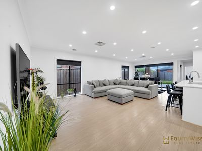 53 Anniversary Avenue, Wyndham Vale