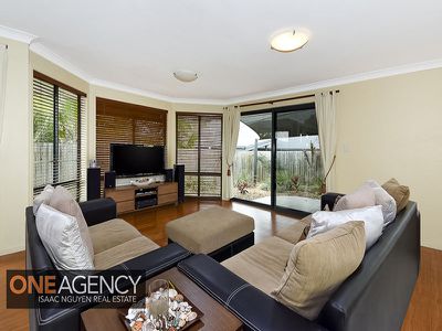 9 Admiral Cres, Springfield Lakes