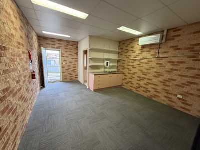 2 / 17 Browne Street, Parkes