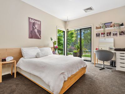 17 Canterbury Road, Macedon