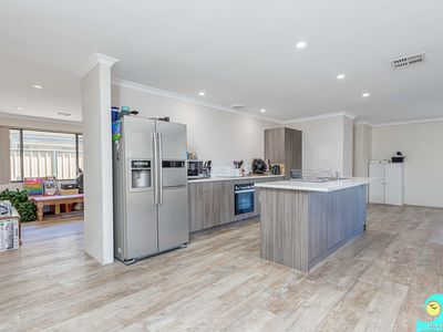 69 Blackwood Meander, Yanchep