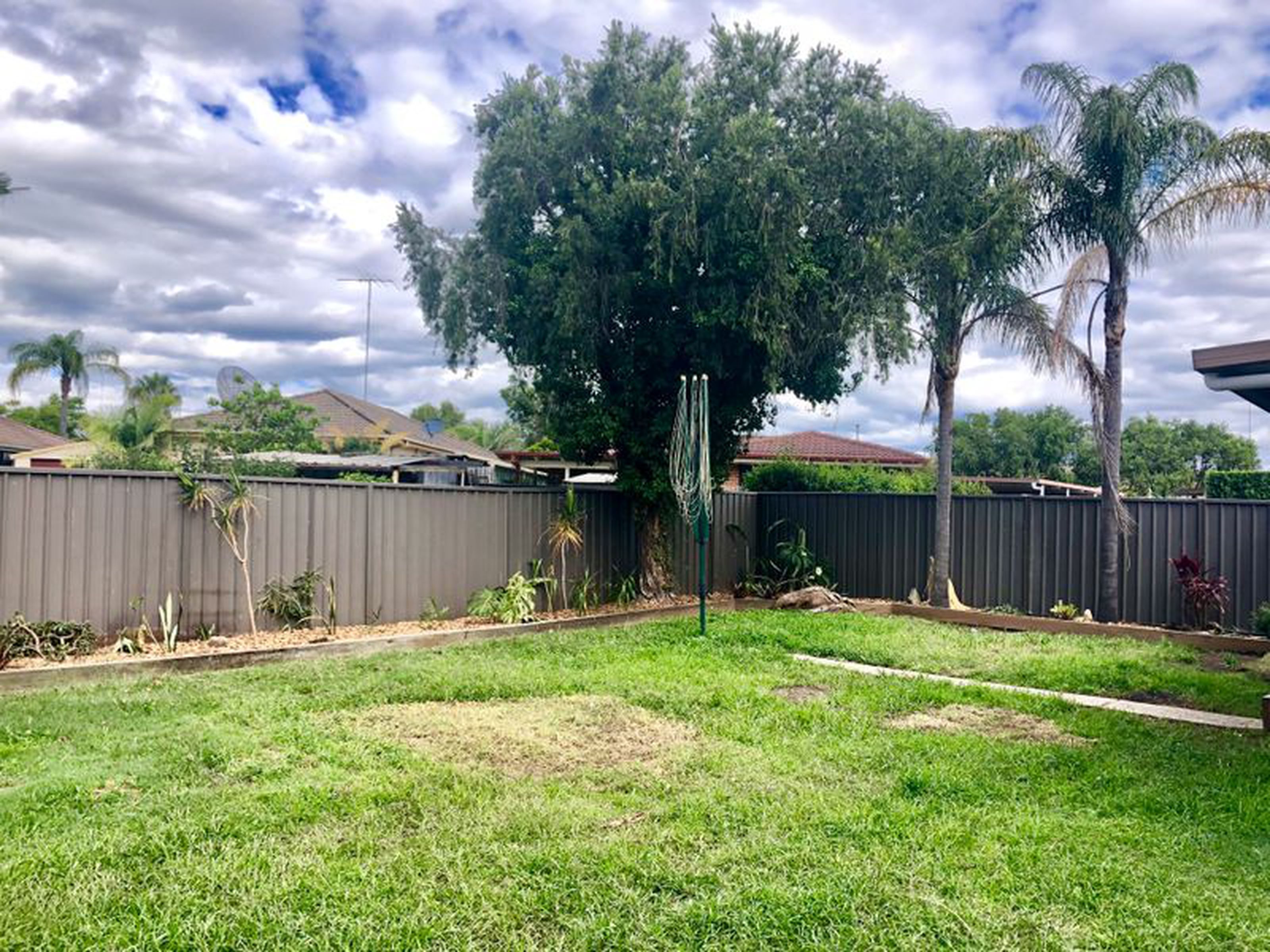 8 Timaru Grove, SOUTH PENRITH