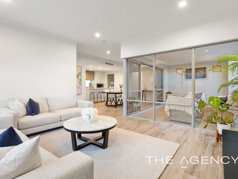 6 / 19 Perlinte View, North Coogee