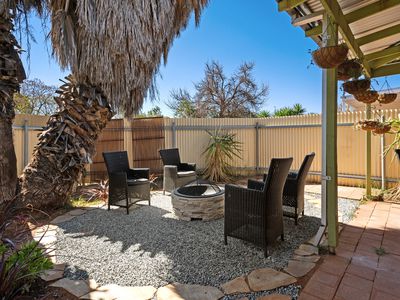 208 Piccadilly Street, Piccadilly