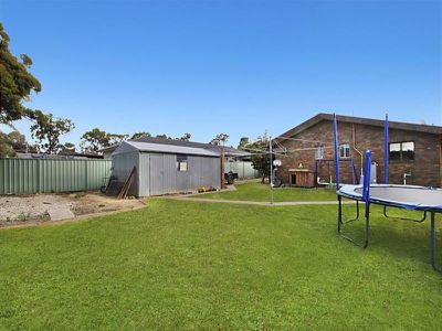 5 Strathdale Crescent, Strathdale