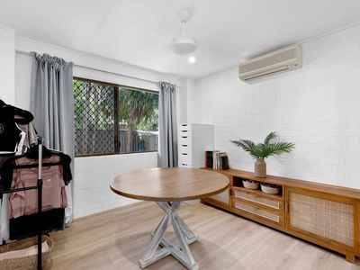 24 Lindeman Avenue, Slade Point