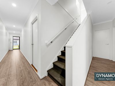 7 Sugar Glider Way, Craigieburn