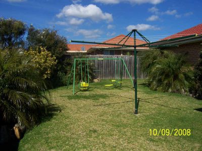 13 Silverwood Place, Horsley