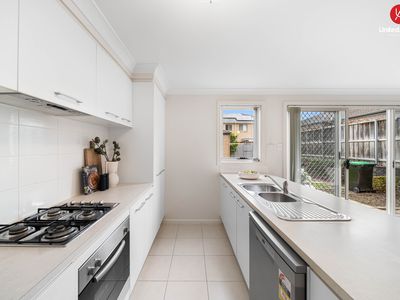 27 Conway Avenue, West Hoxton