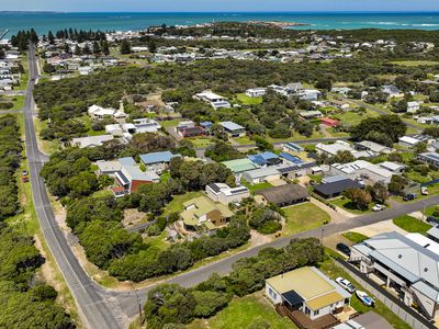 11-13 Railway Terrace North, Beachport