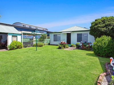 69 Kurrajong Street, Windang