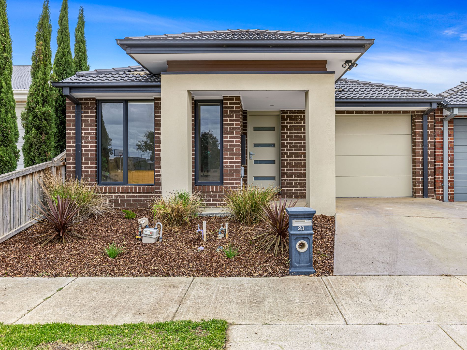 23 Larkspur Way, Charlemont