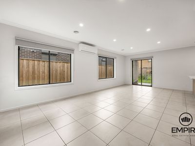 12 Favero Street, Clyde North