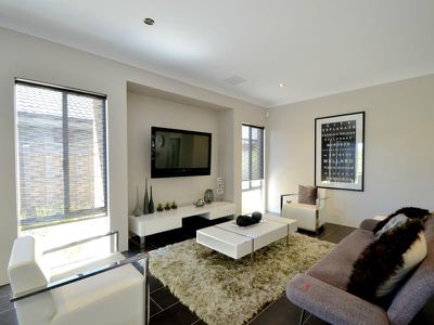 8 Onyx Lane, Wellard