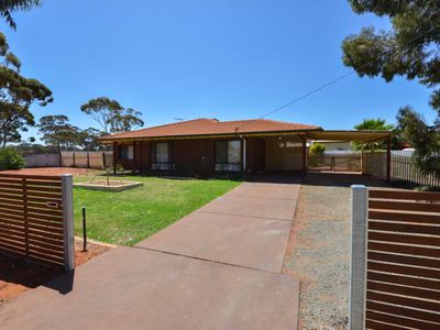 21 Bennetts Place, Hannans