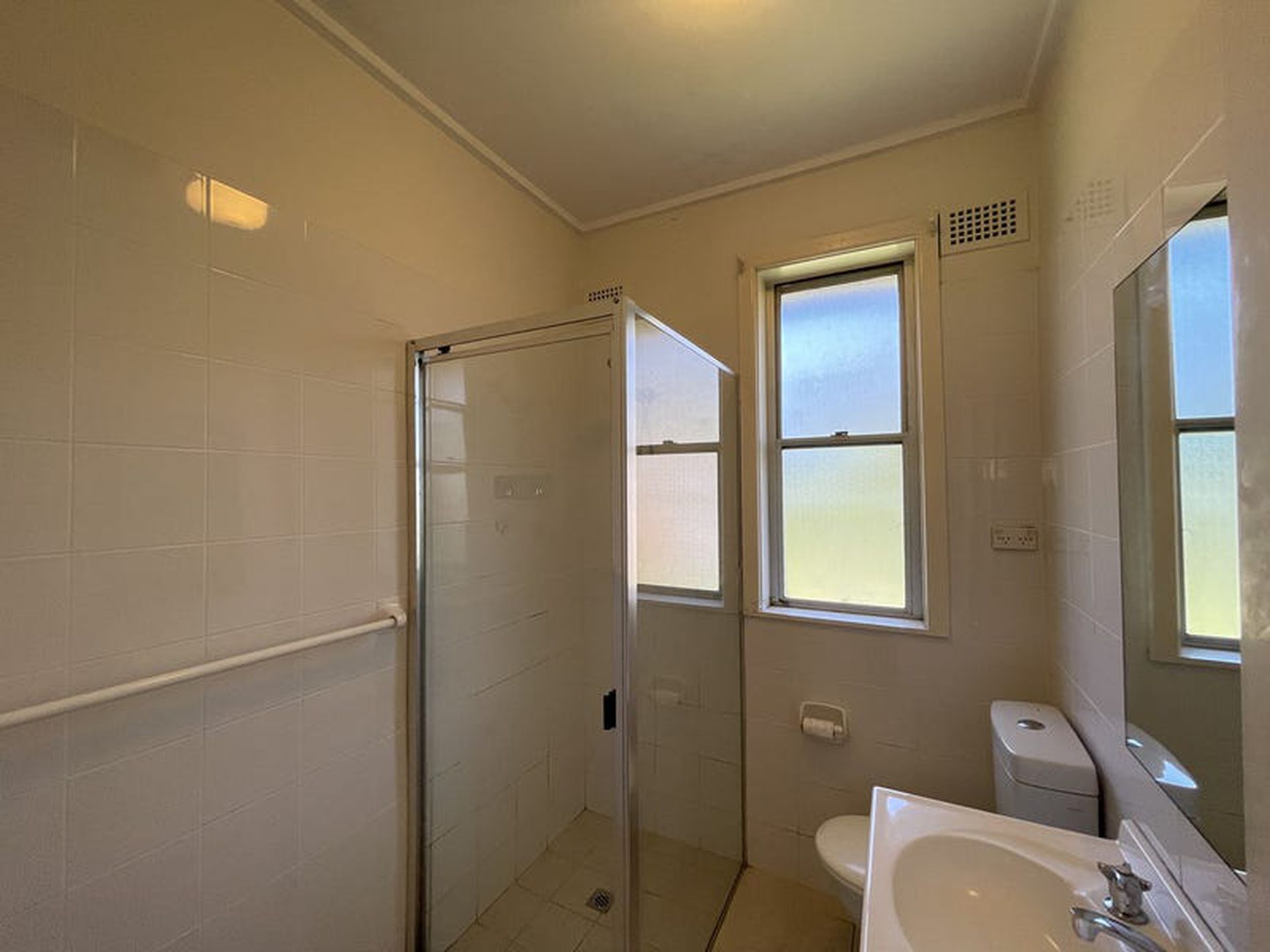 118 Eastview Avenue, North Ryde