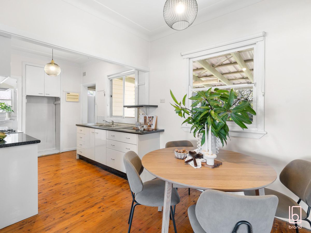 1 Cobbin Parade, Belmont