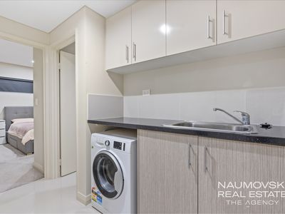 7 / 17 Stroughton Road, Westminster