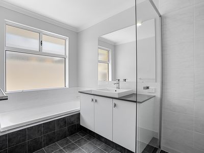 18 Camrose Pkwy, Baldivis