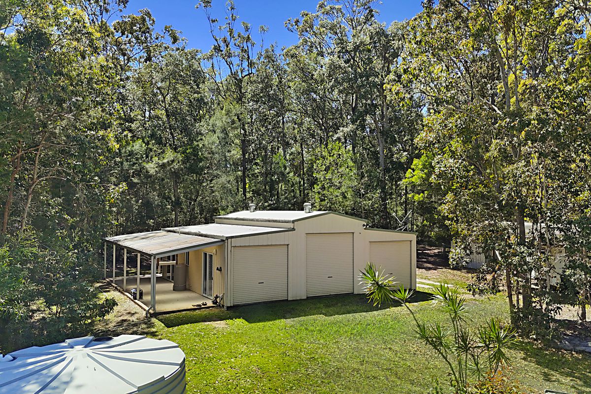 1124 Louis Bazzo Drive, Cootharaba