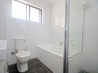 4 / 20 Fairmount Street, Lakemba