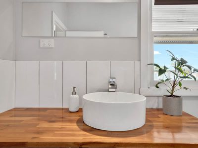 105 Chiltern Valley Rd, Rutherglen
