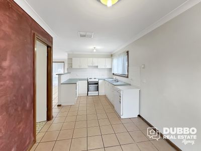 3 Condon Place, Dubbo