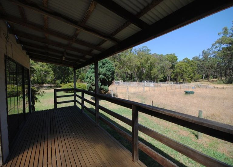 90 Pedrazzies Road, Gorae