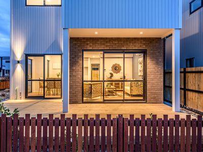 32 Hea Road, Hobsonville