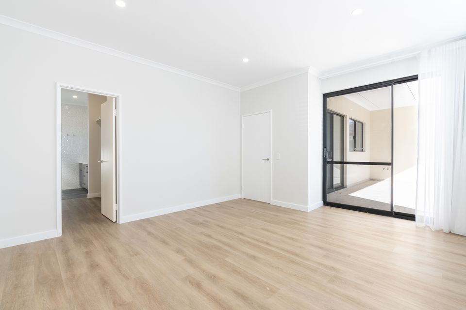 1 / 116 Gloucester Ave, Shoalwater