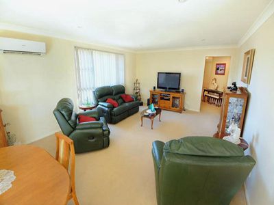 2 / 10 Lisa Place, Forster