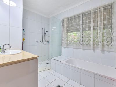 78 Batu Road, Herbert