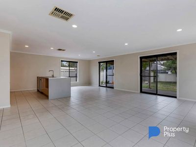 6 Bushwalk Grove, Epsom