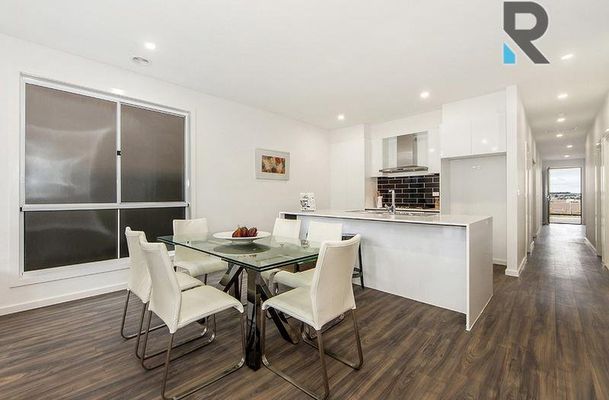 44 Marathon Boulevard, Craigieburn