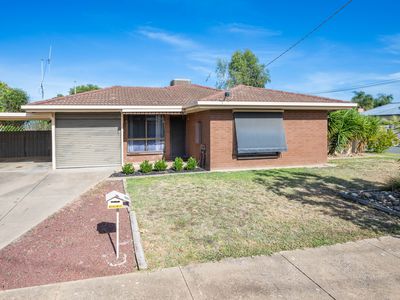 1 / 8 Meaklim Street, Shepparton