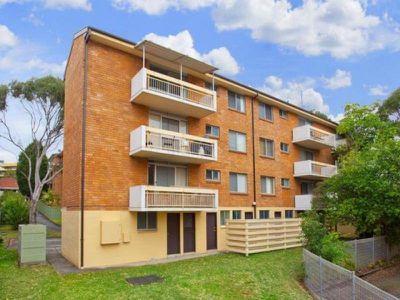 13 / 14A Bourke Street, North Wollongong