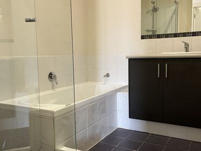 A/15 Leeder Street, Glendalough